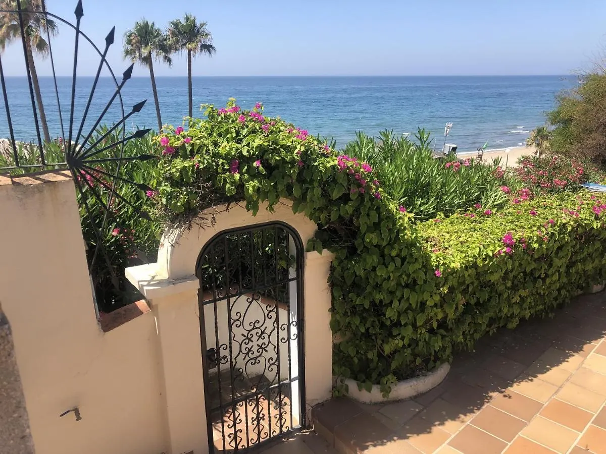 Villa Monterray, Royal Beach, Calahonda - Beach Front Villa Sitio de Calahonda Spanyolország