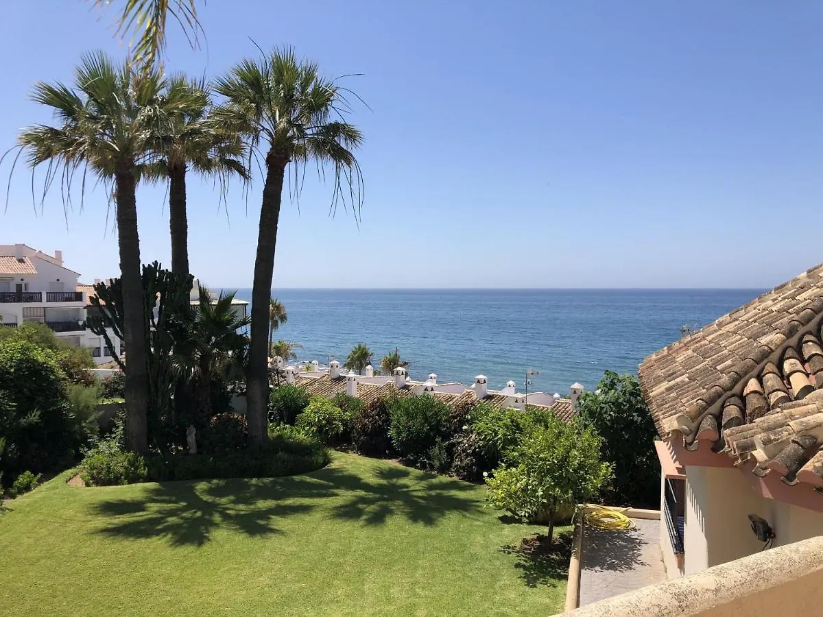 Villa Monterray, Royal Beach, Calahonda - Beach Front Villa Sitio de Calahonda