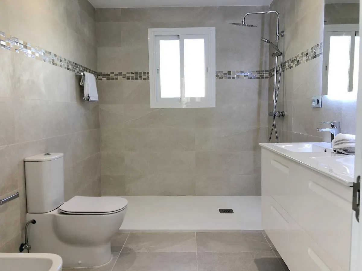 Villa Monterray, Royal Beach, Calahonda - Beach Front Villa Sitio de Calahonda Spain