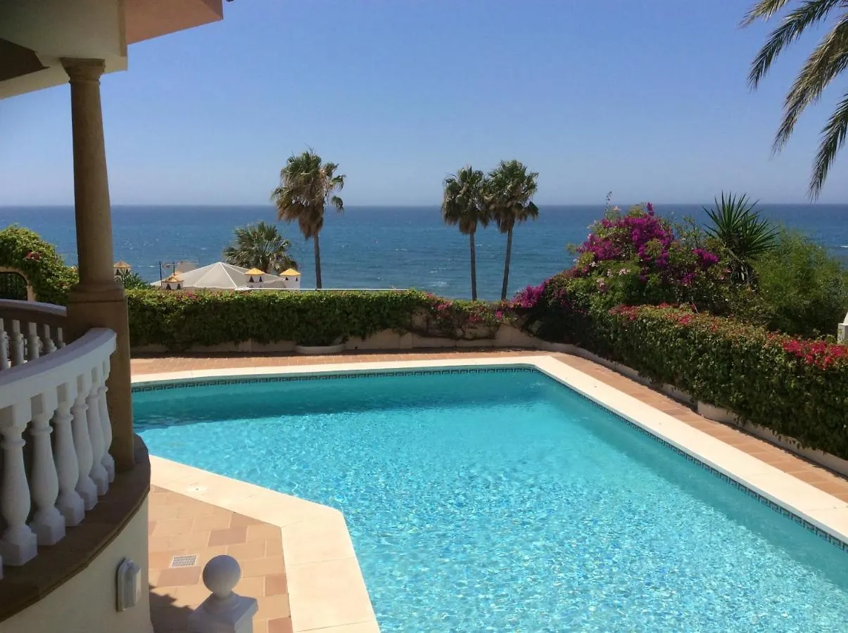 Villa Monterray, Royal Beach, Calahonda - Beach Front Villa Sitio de Calahonda Spain